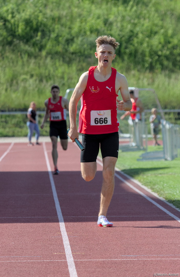 20220514-1554-4x400m_U20_Staffel-IMG_5659.jpg